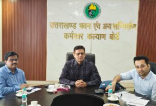 मुख्यमंत्री धामी की श्रमिक स्वास्थ्य पहल बनी दूसरे राज्यों के लिए प्रेरणा, उत्तर प्रदेश की टीम ने किया उत्तराखण्ड के मॉडल का अध्ययन