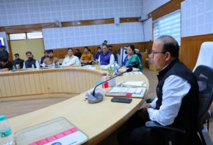 प्रशासनिक प्रशिक्षण में कार्मिकों को दी गयी एसीपी और वेतन निर्धारण की जानकारी