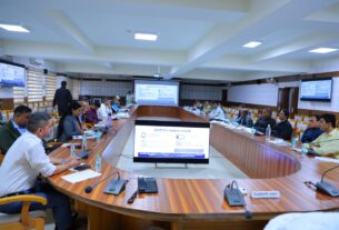 तीन दिवसीय प्रशिक्षण के पहले दिन जनगणना-2027 के लिए फील्ड ट्रेनर्स को दिया गया प्रशिक्षण